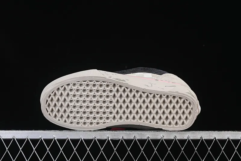 All categories Vans Vans series Vans Low Vans Knu Skool Vans low-top casual skateboard shoes VN000CP6BKA